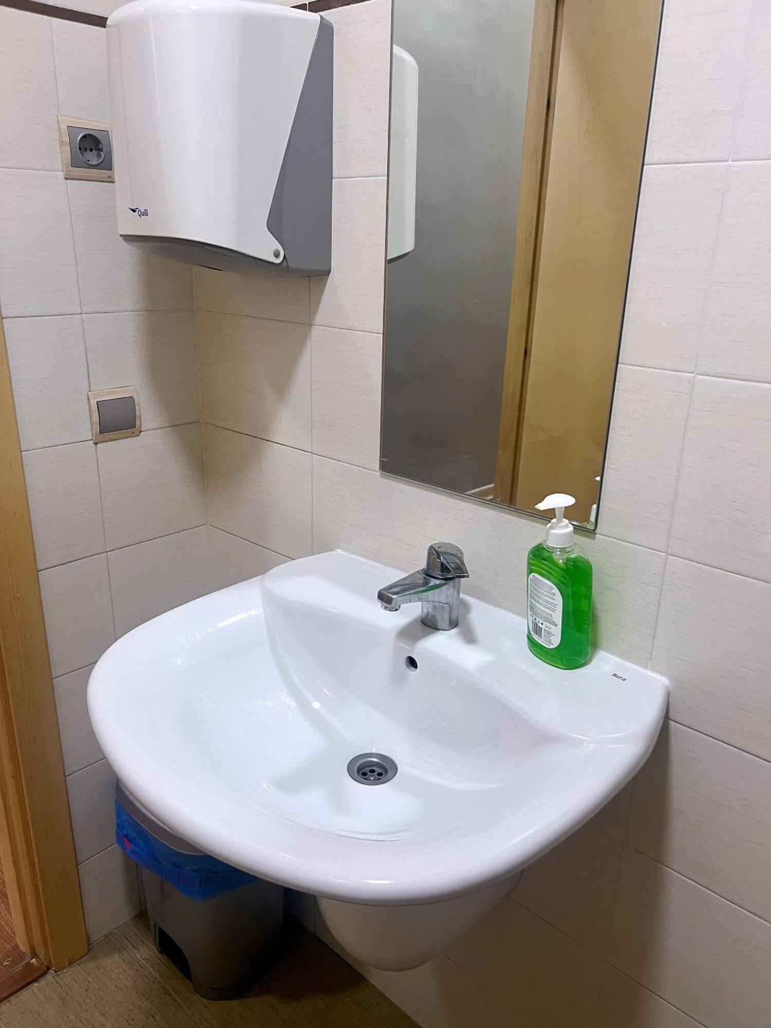 Hostel Acacias 마드리드 외부 사진